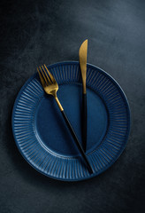 Ceramic dishes and cutlery