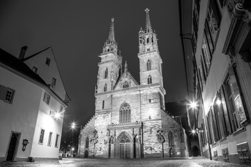 Fototapeta premium Basel Minster at Night in black and white