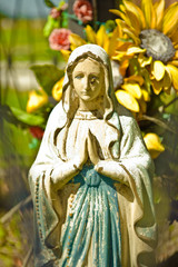 Stara rzeźba Matki Boskiej - obrazy, fototapety, plakaty