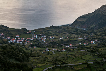 Die Küste der Insel Flores.