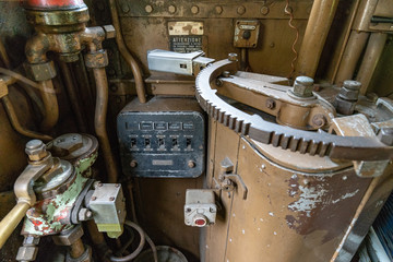 Interno cabina Locomotiva treno antico