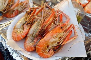 Popular Thai Street Food: Delicious Grilled Prawns