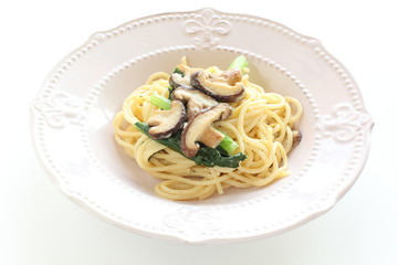 Homemade musrhoom and spinach cream sauce spaghetti