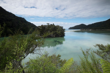 streams and lakes of New Zealand, mountains and tranquil scenes, New Zealand 