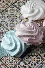 Meringue cookies