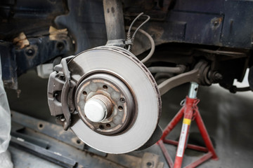 freins de voiture en gros plan