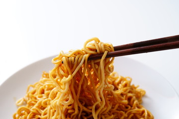 インスタント焼きそば