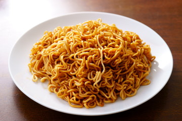 インスタント焼きそば
