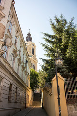 Uliczka stara kamienica i Katedra © Heroc