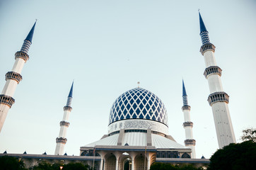 The Sultan Salahuddin Abdul Aziz Shah Mosque interior design islamic culture the state mosque of...