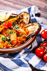 Roasted meat, groats and vegetables