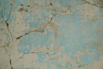 crack on concrete wall