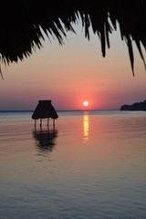 Coucher de Soleil Lac Peten Itza El Remate Guatemala