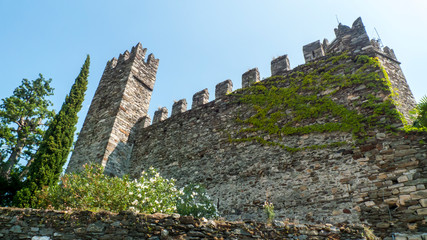 San Siro am Comer See, mit der Burg, alten Festung Rezzonico