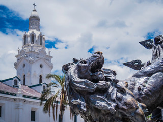 Obraz premium Lion statue at Plaza Grande in the historical center of Quito, Ecuador