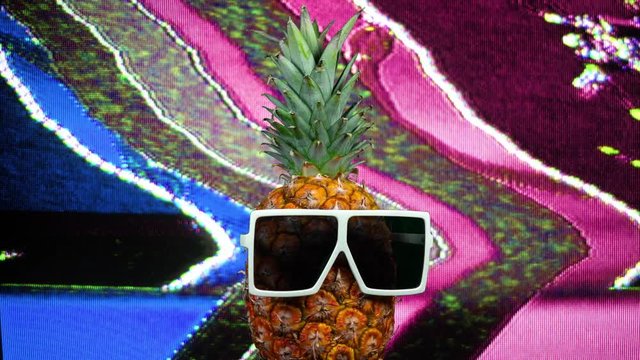 pineapple fuit tropical healthy cool disco head shades