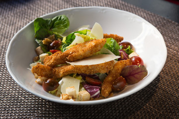 Warm salad with chicken