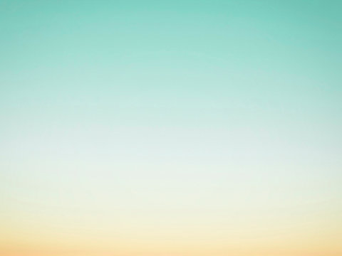 Pastel Sunrise: Gradient Backgroud from mint to yellow