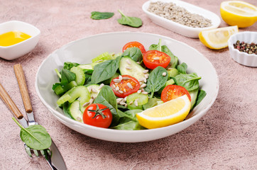 Salad of raw vegetables