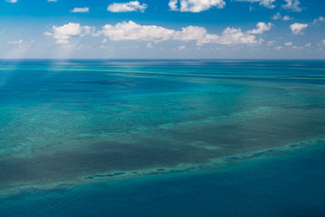 Luftaufnahme beim Helikopter-Rundflug über das Great Barrier Reef