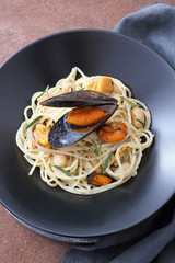 tradizionale pasta fagioli e cozze