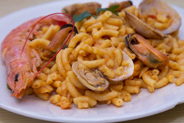 fideua dish with seafood