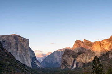 Plakat Yosemite National Park at sunrise, California, USA