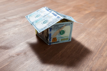 Dollar house. Cash