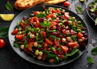 Fresh Beans salad with flatbread and mix of vegetables