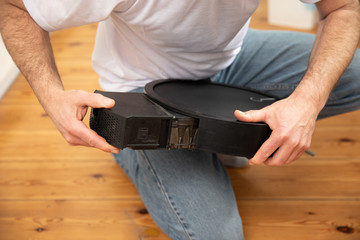 Cleaning the robot vacuum cleaner ,  robot vacuum cleaner service