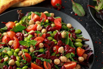 Fresh Beans salad with flatbread and mix of vegetables