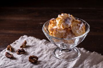 Image with coconut biscuits.