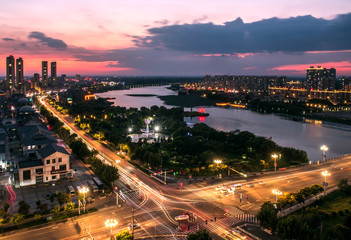 Obraz premium City Park Nightscape in Blue Sky and White Cloud Background