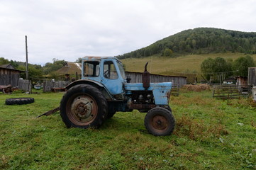 Old tractor MTZ-80