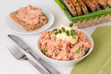 Smoked trout paste with mayonnaise and chives