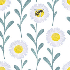 Seamless floral pattern with chamomile flowers and bee on white background
