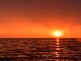 Obraz premium sunset over the sea