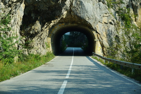 tunnel en montagne
