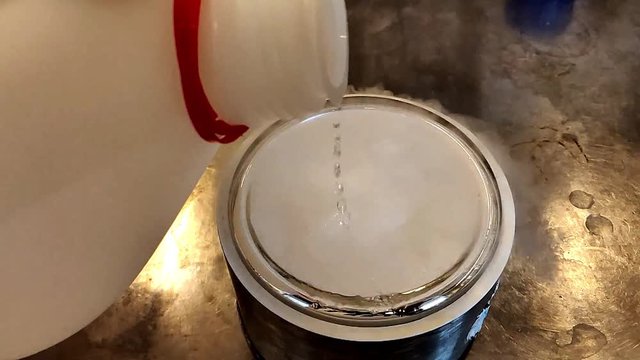 Acetone on dry ice smoke formation