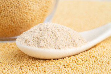 amaranth flour in bowl, superfood