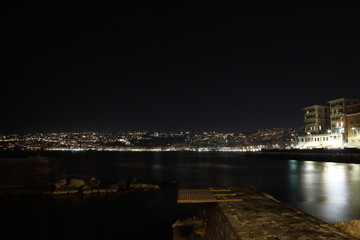 Panorama di Notte Lungomare Napoli, Italia	