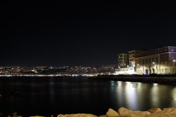 Panorama di Notte Lungomare Napoli, Italia	