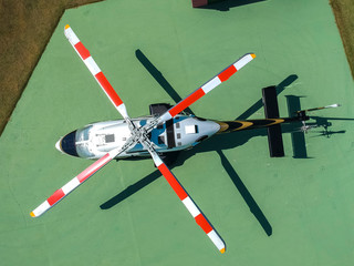 Helicóptero  pousado vista de cima