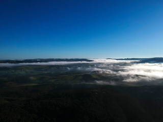  céu azul manha rural
