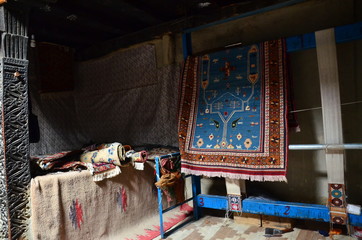 パキスタンの上部フンザのグルミット　伝統的な工芸品の工房