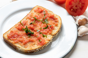 Spanish tomato toast 
