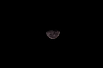Moon in Night Sky © underworld