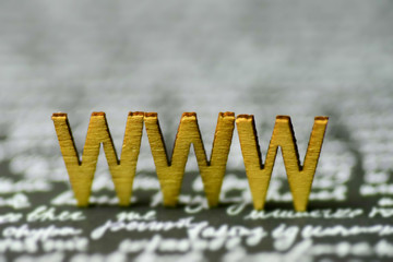 Holzbuchstaben und WWW World Wide Web