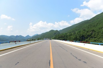 Obraz premium Village road