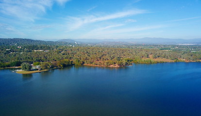 Panoramic view of Canberra (Australia) in daytime, featuring Lake Burley Griffin.